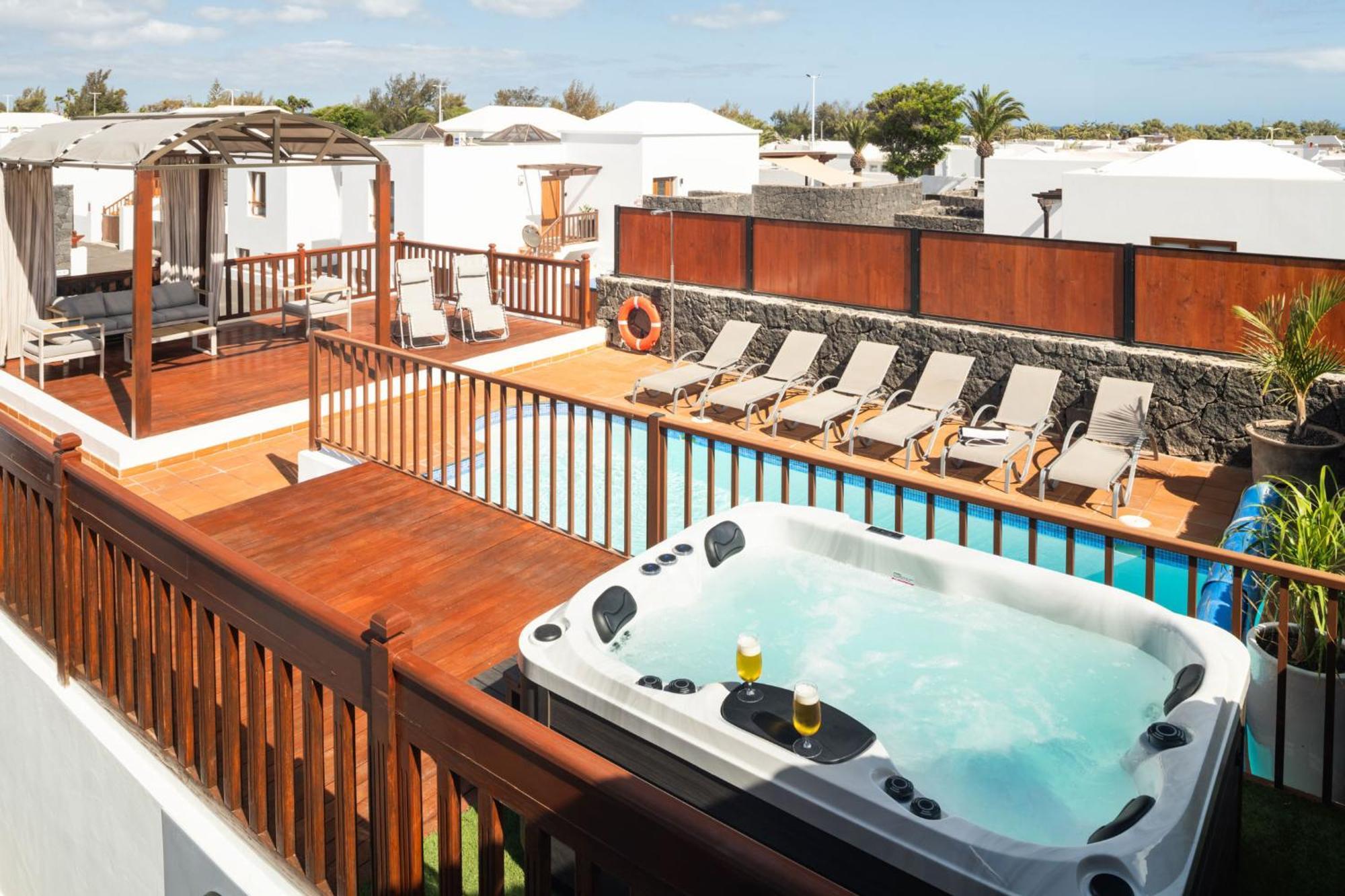 Villa 61 Playablanca Lanzarote Pool Spa Playa Blanca  Exterior photo
